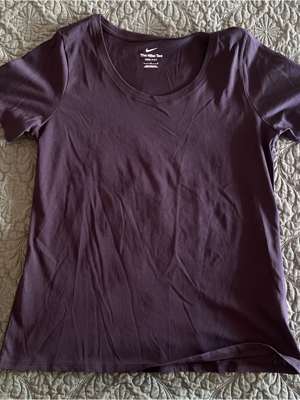 Nike Women’s Black Scoop Neck Tee